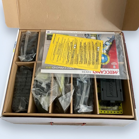 NIB Meccano Tech Meccano-Erector Meccanoid G15 Personal Robot 2’ Model 15401 - Picture 4 of 15